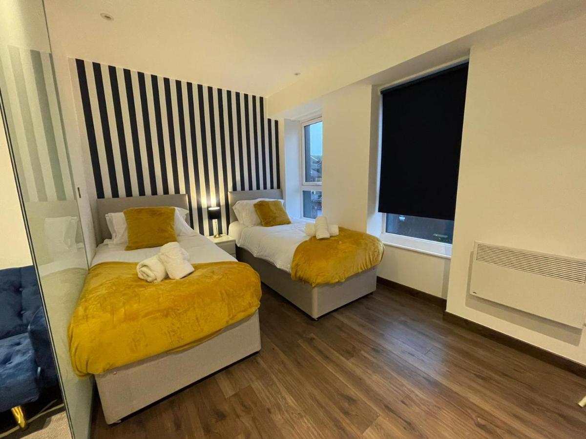 Park Street Apartment Luton By Hostaguest Dış mekan fotoğraf