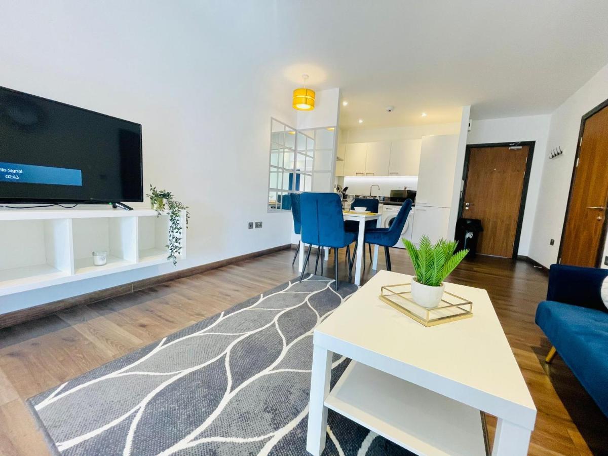 Park Street Apartment Luton By Hostaguest Dış mekan fotoğraf