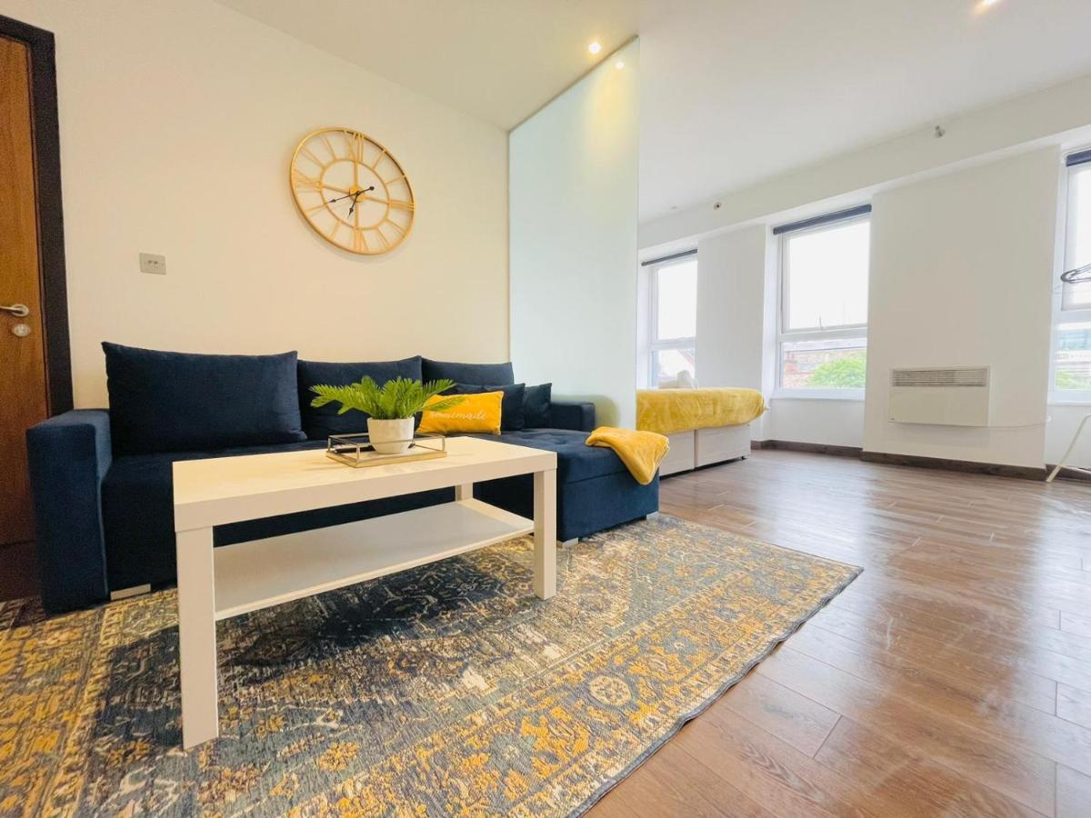 Park Street Apartment Luton By Hostaguest Dış mekan fotoğraf